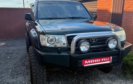 Toyota Land Cruiser 100 рестайлинг 2, 1998 год, 1 750 000 рублей, 4 фотография