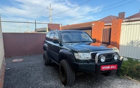 Toyota Land Cruiser 100 рестайлинг 2, 1998 год, 1 750 000 рублей, 16 фотография