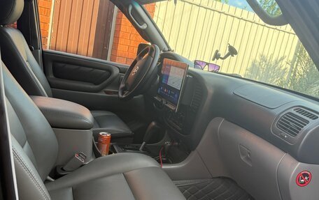 Toyota Land Cruiser 100 рестайлинг 2, 1998 год, 1 750 000 рублей, 22 фотография
