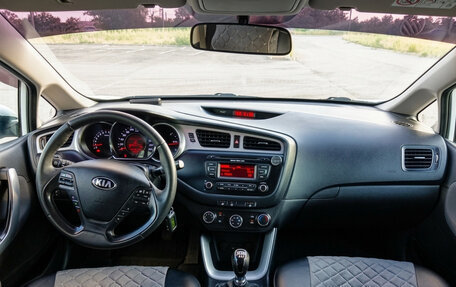 KIA cee'd III, 2014 год, 997 000 рублей, 7 фотография