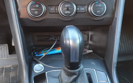 Volkswagen Tiguan II, 2020 год, 2 550 000 рублей, 16 фотография