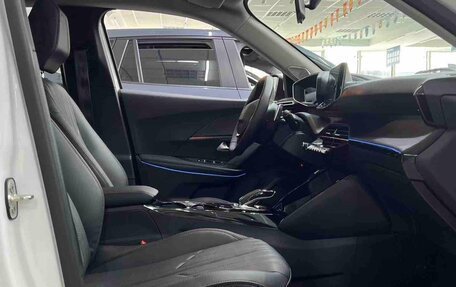 Peugeot 2008 II, 2023 год, 1 190 000 рублей, 16 фотография