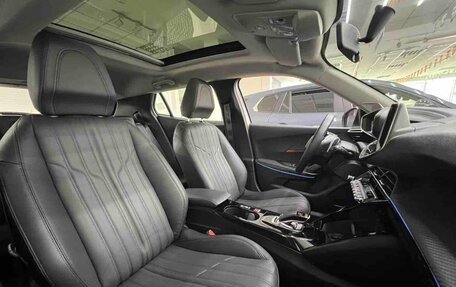 Peugeot 2008 II, 2023 год, 1 190 000 рублей, 18 фотография