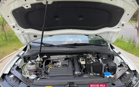Volkswagen Tiguan II, 2023 год, 1 860 000 рублей, 18 фотография