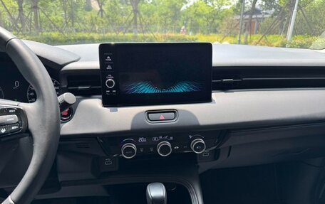 Honda Vezel, 2023 год, 1 370 000 рублей, 14 фотография