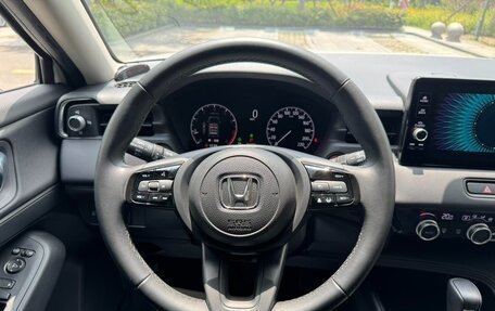 Honda Vezel, 2023 год, 1 370 000 рублей, 13 фотография