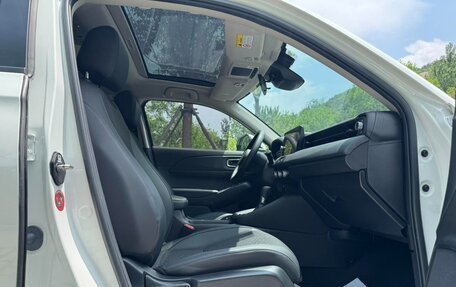 Honda Vezel, 2023 год, 1 370 000 рублей, 18 фотография