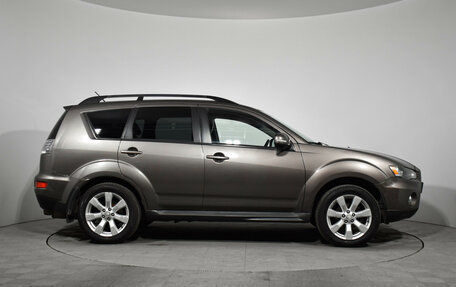 Mitsubishi Outlander III рестайлинг 3, 2011 год, 929 000 рублей, 4 фотография