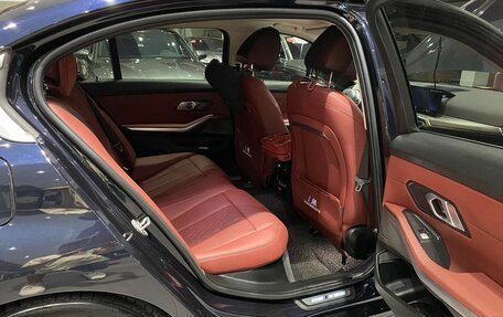BMW 3 серия, 2023 год, 2 330 000 рублей, 9 фотография