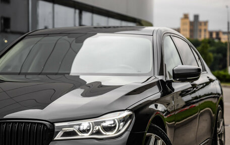 BMW 7 серия, 2018 год, 2 699 000 рублей, 2 фотография