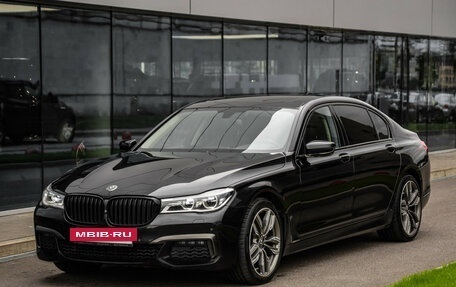 BMW 7 серия, 2018 год, 2 699 000 рублей, 3 фотография
