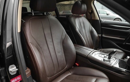 BMW 7 серия, 2018 год, 2 699 000 рублей, 31 фотография