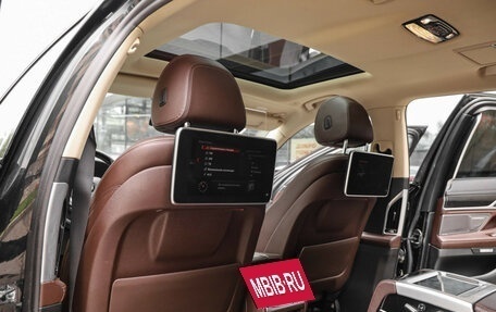 BMW 7 серия, 2018 год, 2 699 000 рублей, 34 фотография