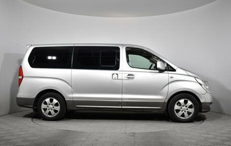 Hyundai Grand Starex Grand Starex I рестайлинг 2, 2010 год, 1 090 000 рублей, 4 фотография