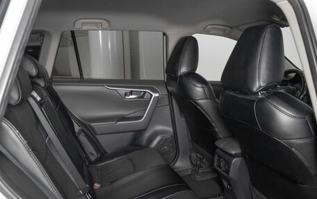 Toyota RAV4, 2021 год, 3 678 000 рублей, 8 фотография