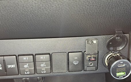 Toyota RAV4, 2014 год, 1 780 000 рублей, 9 фотография