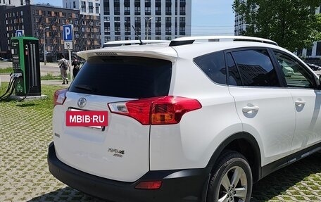 Toyota RAV4, 2014 год, 1 780 000 рублей, 5 фотография
