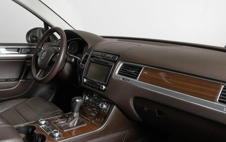 Volkswagen Touareg III, 2015 год, 2 789 000 рублей, 7 фотография