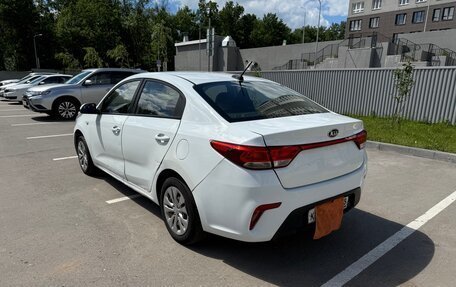 KIA Rio IV, 2018 год, 570 000 рублей, 3 фотография