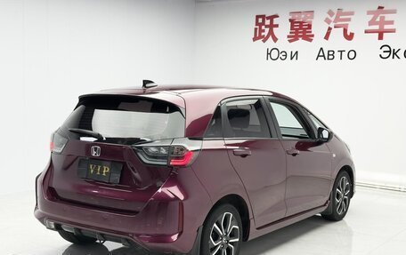 Honda Fit, 2022 год, 980 000 рублей, 4 фотография