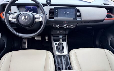 Honda Fit, 2022 год, 1 000 000 рублей, 8 фотография