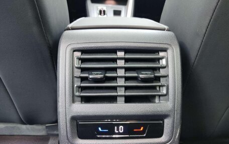Volkswagen Golf VIII, 2023 год, 1 310 000 рублей, 9 фотография