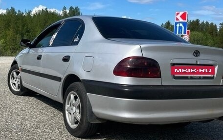 Toyota Avensis III рестайлинг, 2001 год, 350 000 рублей, 4 фотография