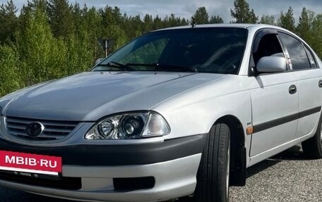 Toyota Avensis III рестайлинг, 2001 год, 350 000 рублей, 2 фотография