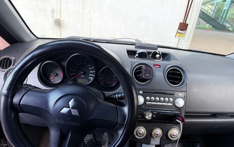 Mitsubishi Colt VI рестайлинг, 2006 год, 300 000 рублей, 5 фотография