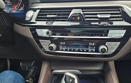 BMW 5 серия, 2019 год, 4 050 000 рублей, 8 фотография