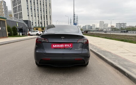 Tesla Model Y I, 2021 год, 4 100 000 рублей, 3 фотография