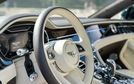 Bentley Continental GT III, 2021 год, 21 000 000 рублей, 13 фотография