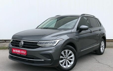 Volkswagen Tiguan II, 2022 год, 3 155 000 рублей, 1 фотография