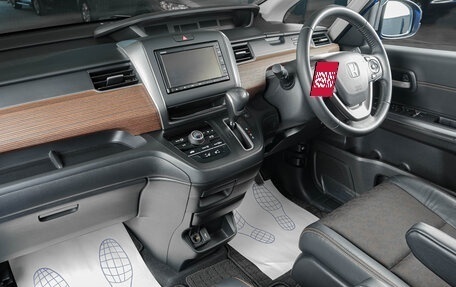 Honda Freed II, 2022 год, 2 199 000 рублей, 10 фотография