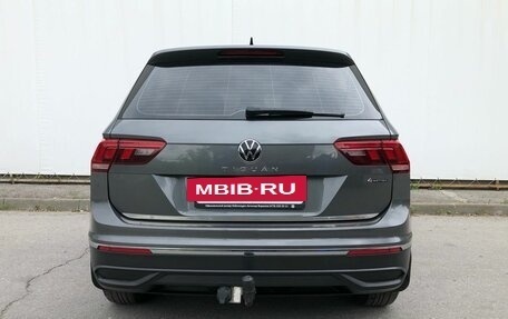 Volkswagen Tiguan II, 2022 год, 3 155 000 рублей, 8 фотография