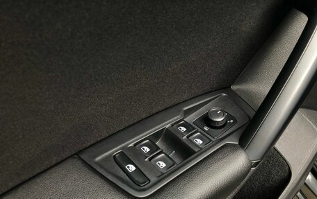 Volkswagen Tiguan II, 2022 год, 3 155 000 рублей, 19 фотография
