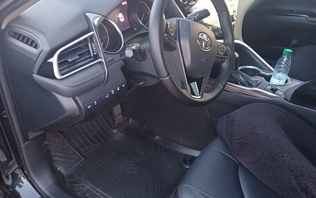 Toyota Camry, 2020 год, 2 680 000 рублей, 6 фотография