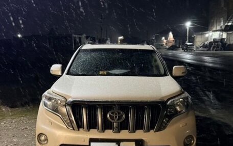 Toyota Land Cruiser Prado 150 рестайлинг 2, 2015 год, 4 200 000 рублей, 4 фотография