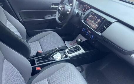 Honda Fit, 2022 год, 1 150 000 рублей, 15 фотография