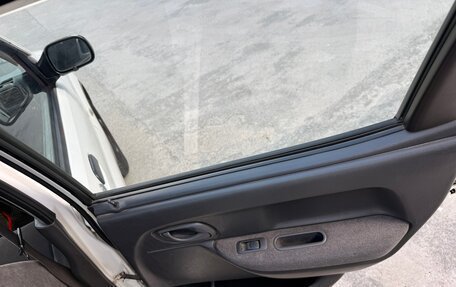 Suzuki Swift III, 2005 год, 380 000 рублей, 27 фотография