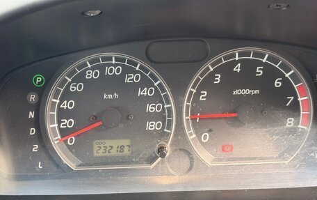 Suzuki Swift III, 2005 год, 380 000 рублей, 31 фотография