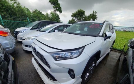 Toyota RAV4, 2019 год, 3 400 000 рублей, 2 фотография
