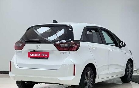 Honda Fit, 2022 год, 1 120 000 рублей, 5 фотография