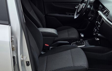 KIA Rio IV, 2019 год, 1 099 000 рублей, 18 фотография