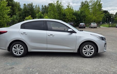 KIA Rio IV, 2019 год, 1 099 000 рублей, 32 фотография