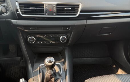 Mazda 3, 2014 год, 1 270 000 рублей, 16 фотография
