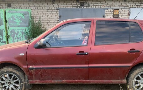 Volkswagen Polo III рестайлинг, 2001 год, 135 000 рублей, 4 фотография