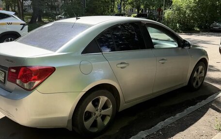 Chevrolet Cruze II, 2011 год, 650 000 рублей, 3 фотография