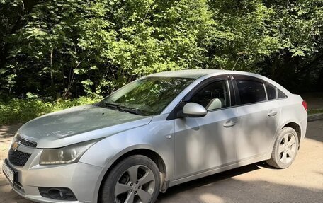 Chevrolet Cruze II, 2011 год, 650 000 рублей, 2 фотография