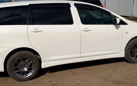 Toyota Wish II, 2003 год, 650 000 рублей, 2 фотография